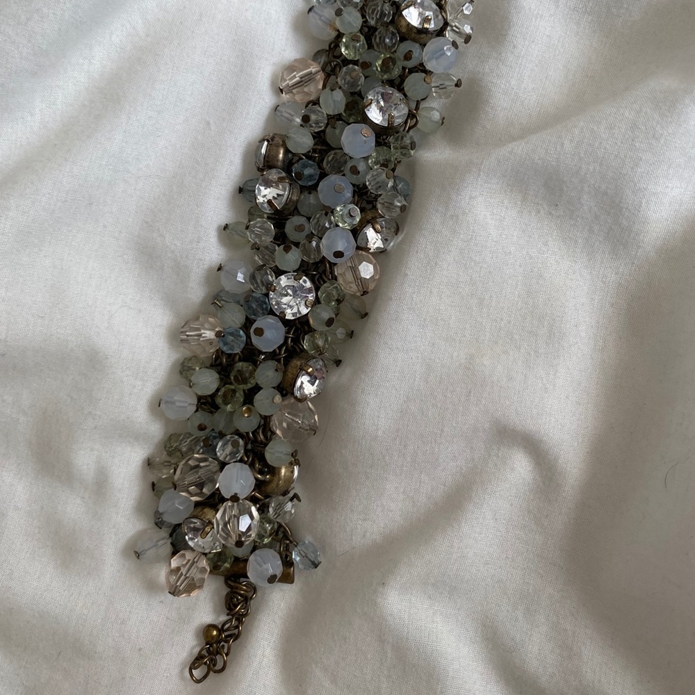 Urban Outfitters Gold beaded bracelet